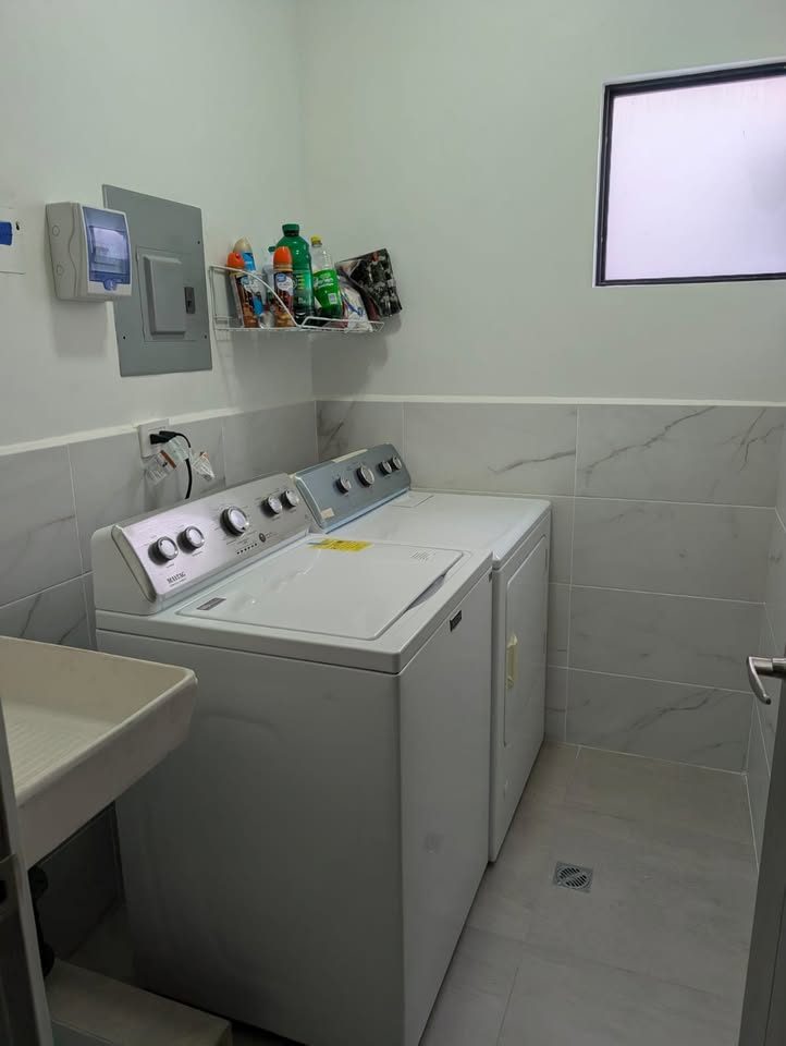 3 habitaciones 4 baños Casa 3