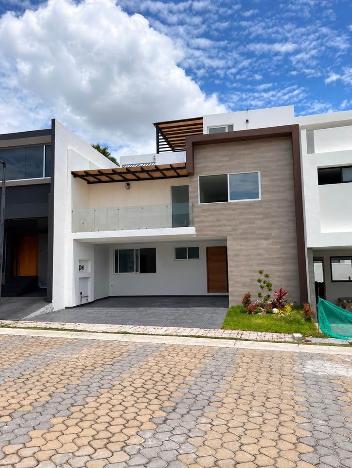 4 habitaciones 5,5 baños - Casa 2