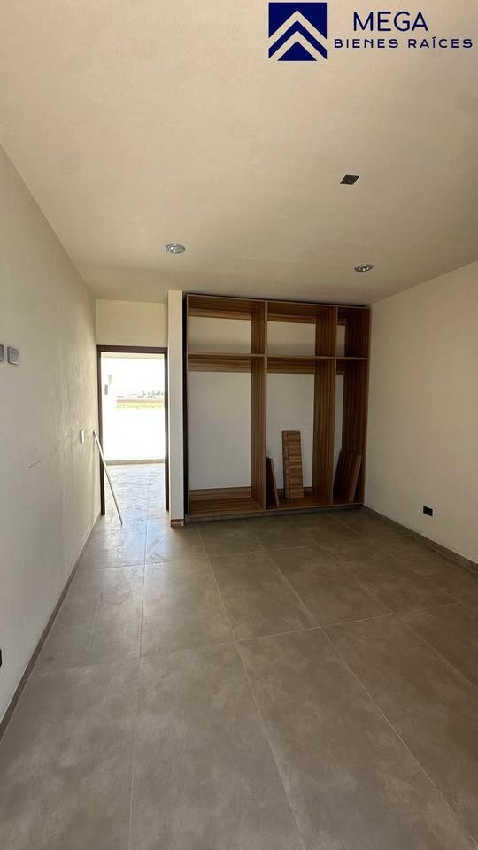3 habitaciones 2.5 baños Casa 3