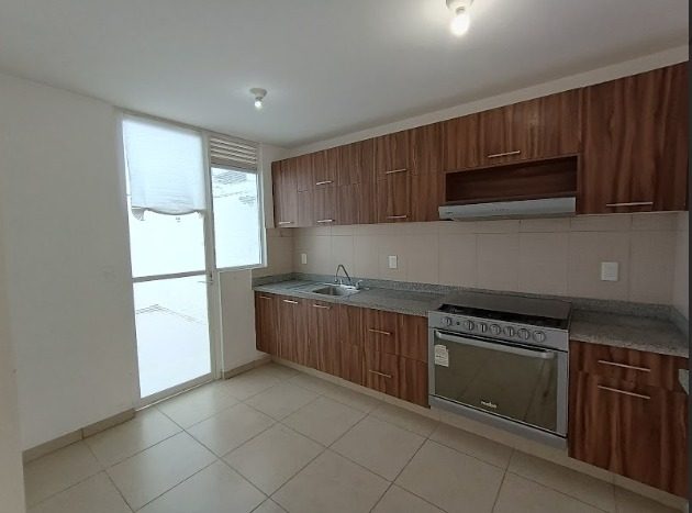 3 habitaciones 2 baños Casa 3