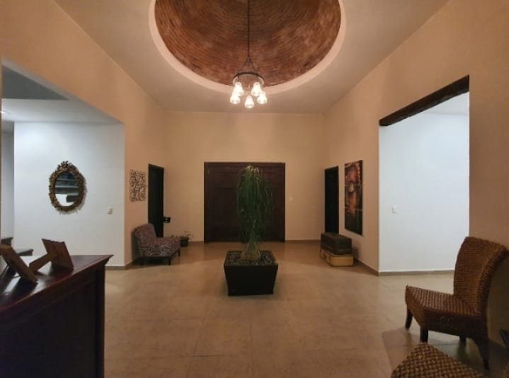 5 habitaciones 3 baños Casa 2