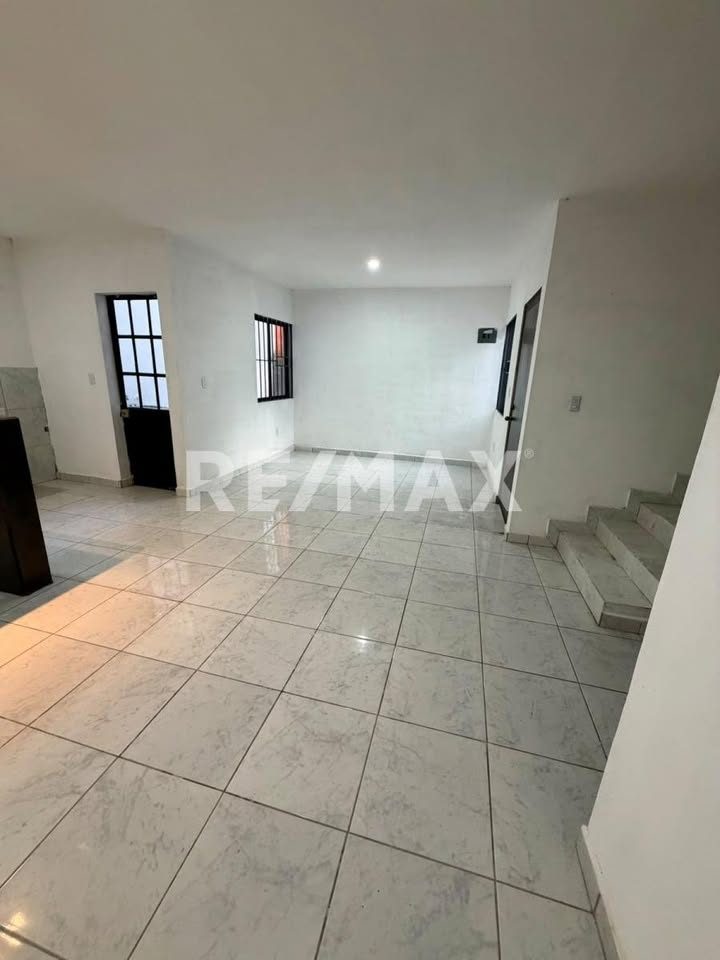 3 habitaciones 2.5 baños Casa 2