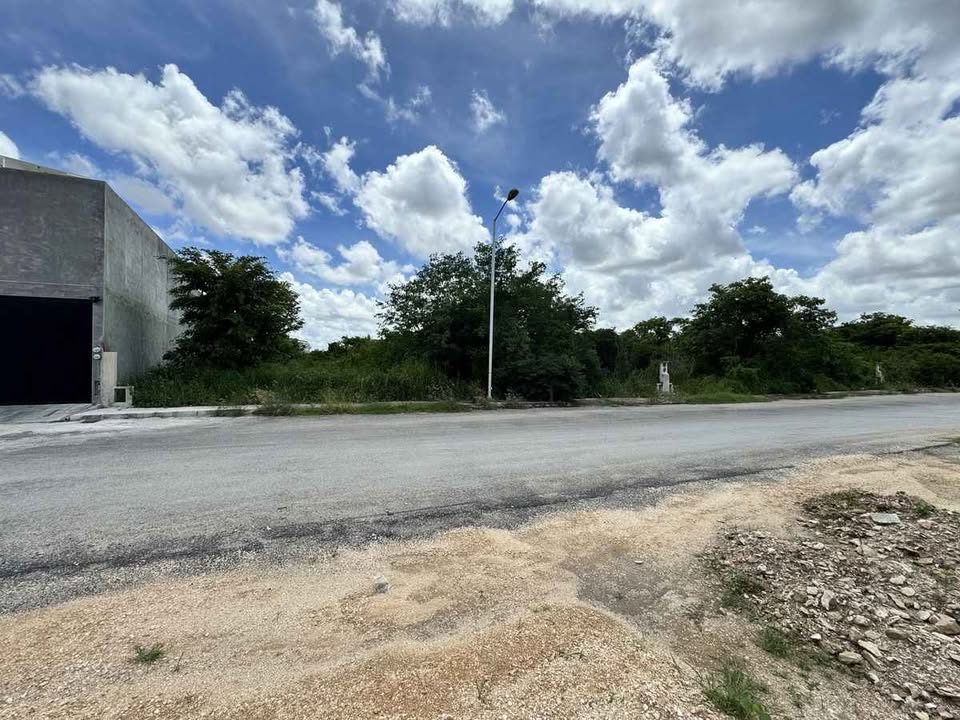 🔥🏡 ¡TERRENO EN VENTA AL NORTE DE MÉRIDA! 🔥 3