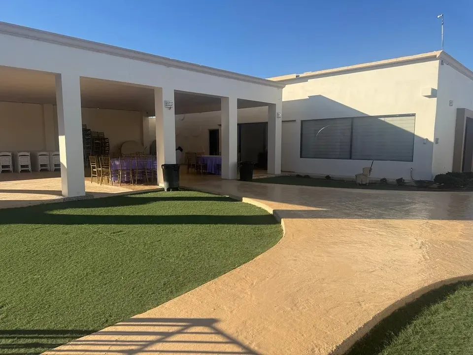 SE VENDE TERRENO DE 1500M2 EN ZONA DORADA CON CONTRUCCION 2