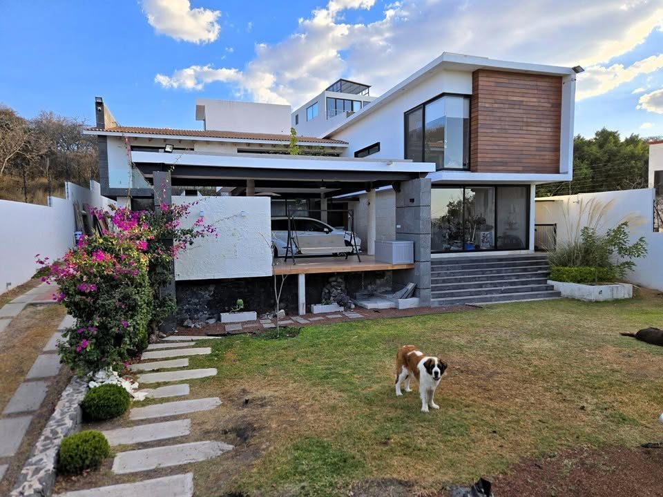3 habitaciones 5 baños Casa 2