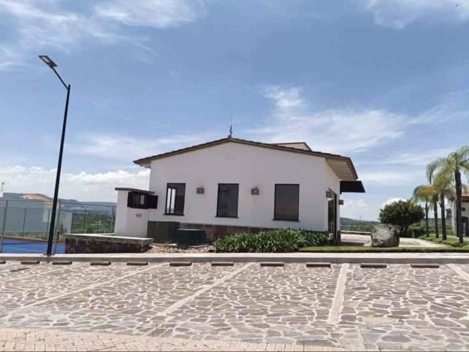 Terreno en venta · 230 m² · Amazcala 3