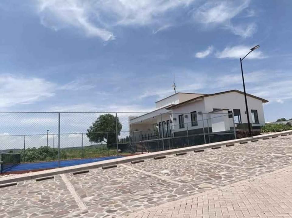Terreno en venta · 230 m² · Amazcala 2