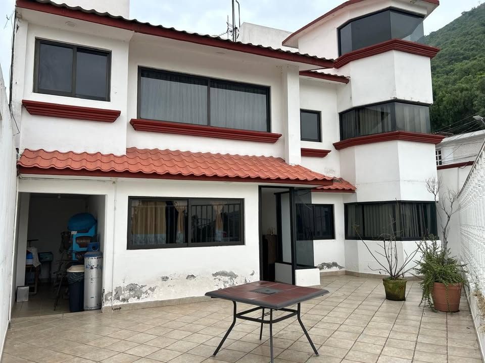 3 habitaciones 4 baños Casa 2