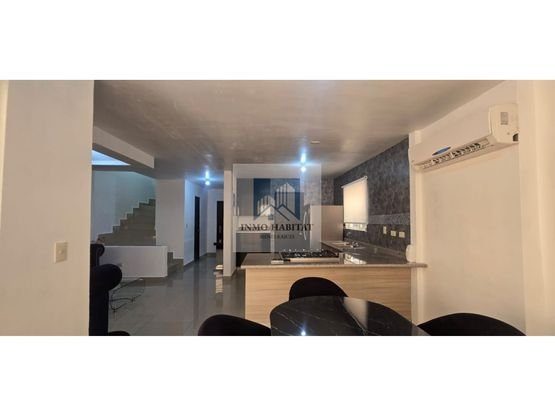3 habitaciones 2.5 baños Casa 3
