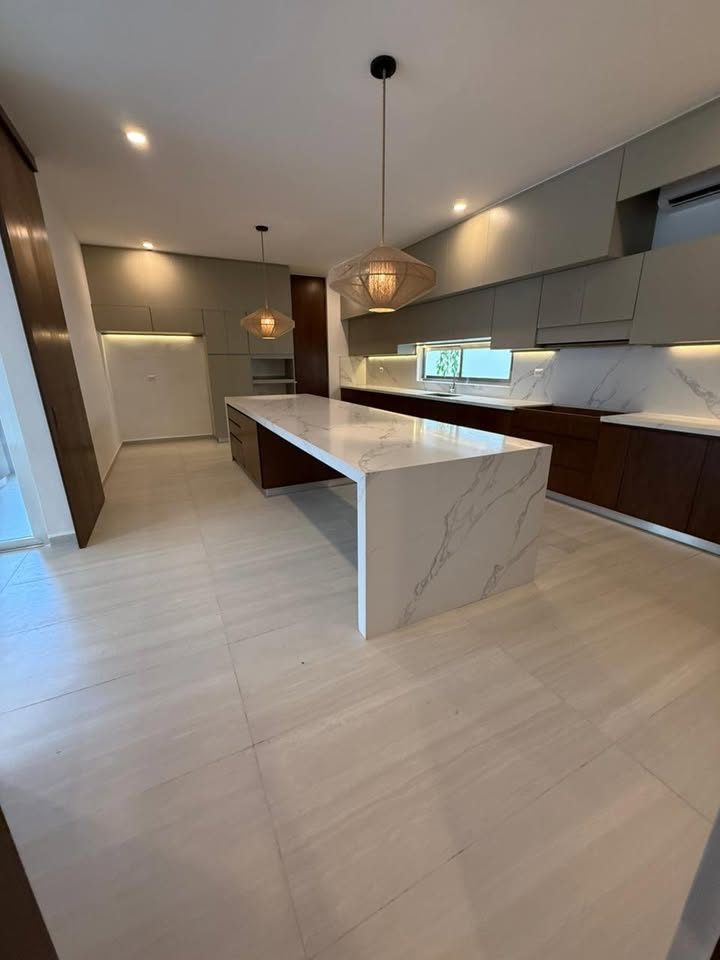 CASA EN VENTA 4REC EN PRIVADA EN ZONA COUNTRY  3
