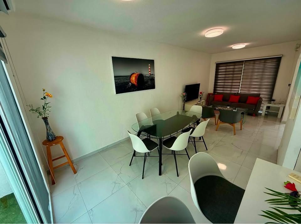 3 habitaciones 2.5 baños Casa 2