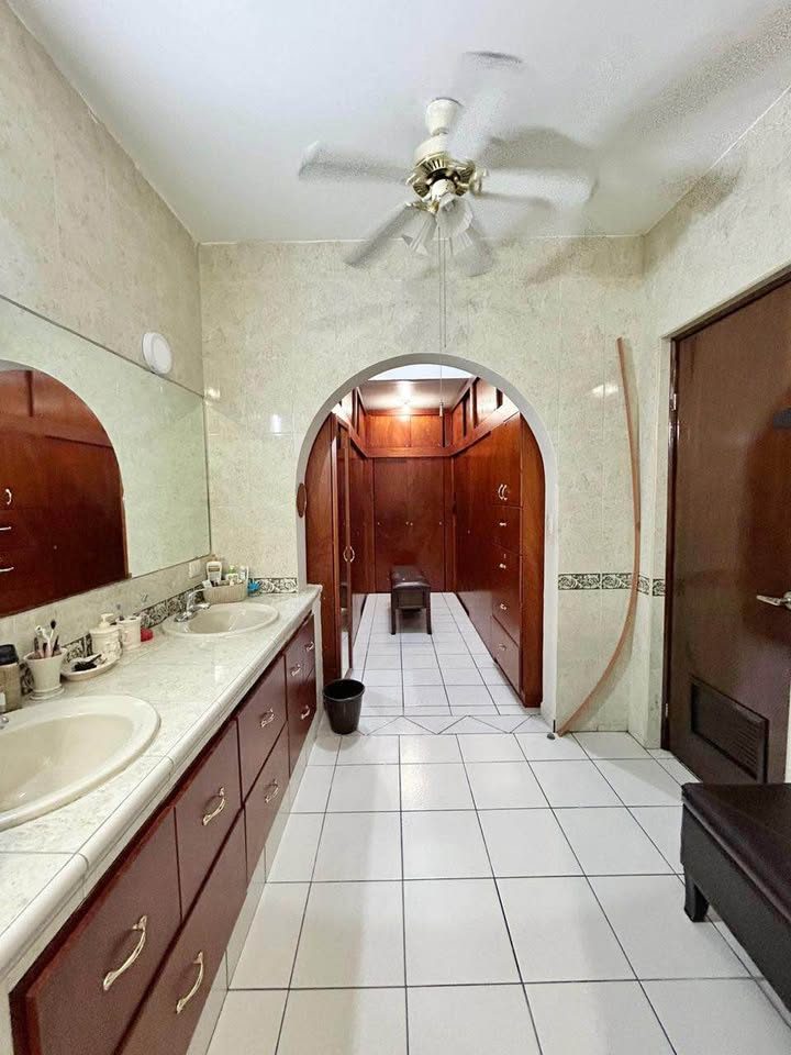 3 Beds 3.5 Baths - House 2