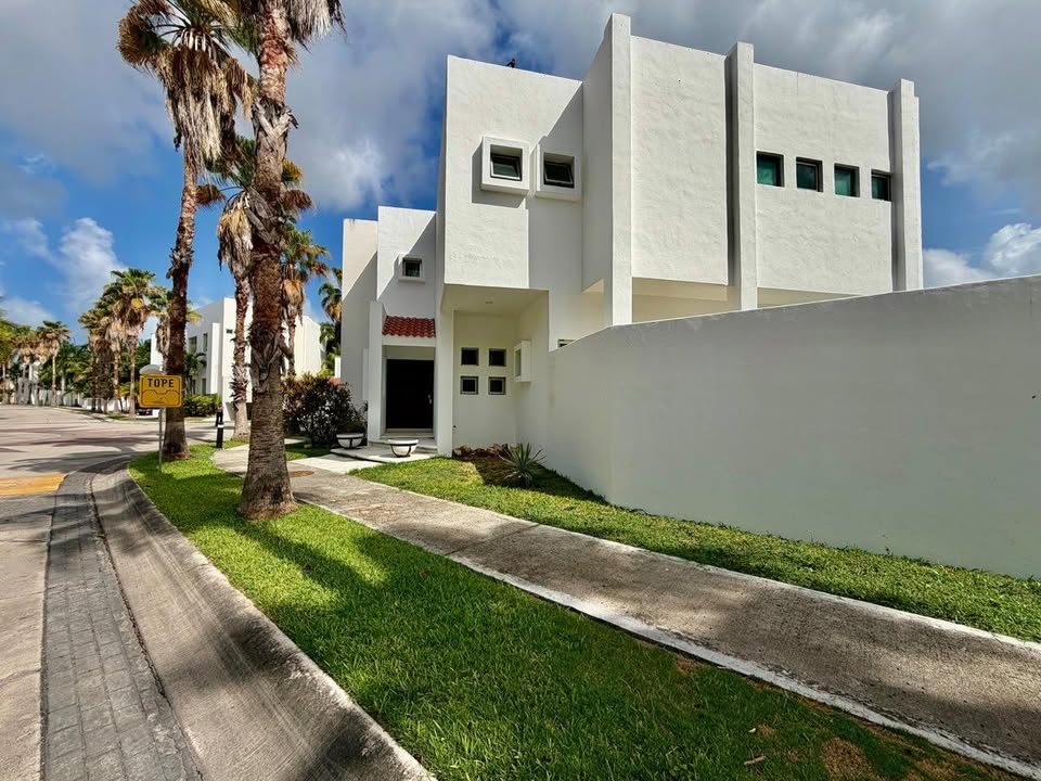 4 habitaciones 4 baños Casa 3