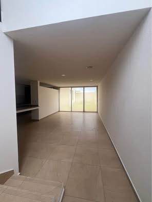 Zakia casa en renta de 3 habitaciones con baño completo cada una dentro de privada con amenidades. 3