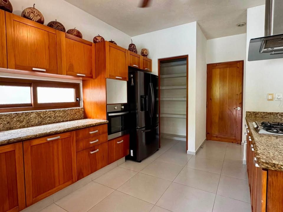 4 habitaciones 5,5 baños - Casa 2