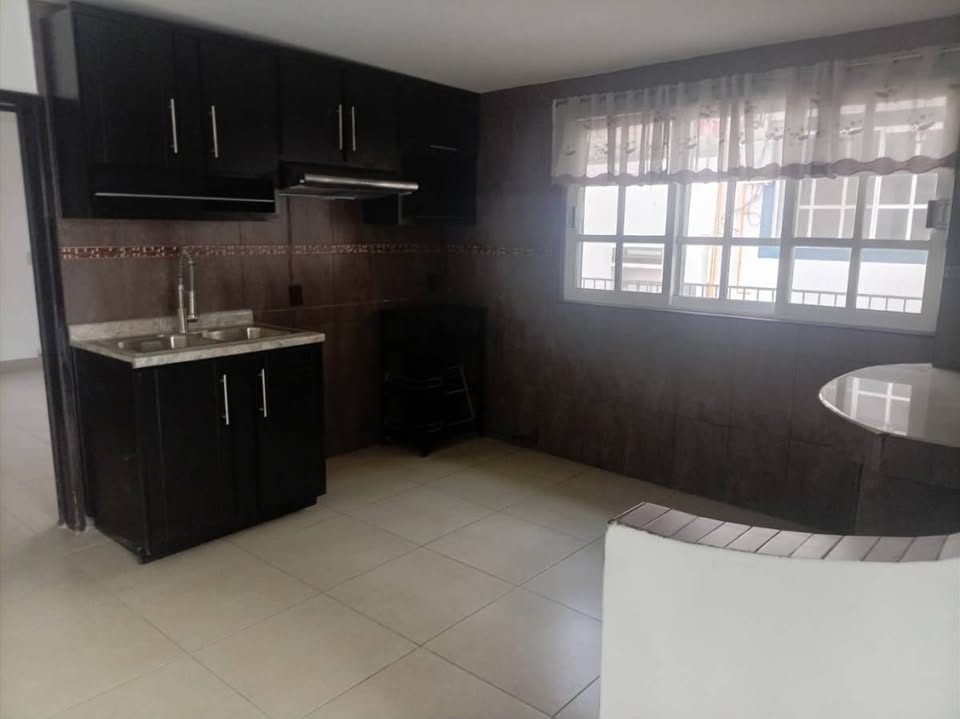 1 habitación 1 baño Departamento 3
