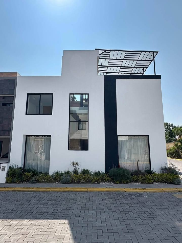 Casa en venta · 3 rec · 188 m² · Santiago Momoxpan 2