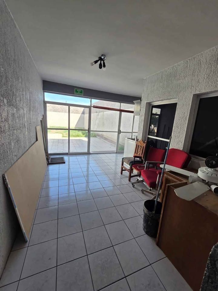 6 habitaciones 3 baños - Casa 2