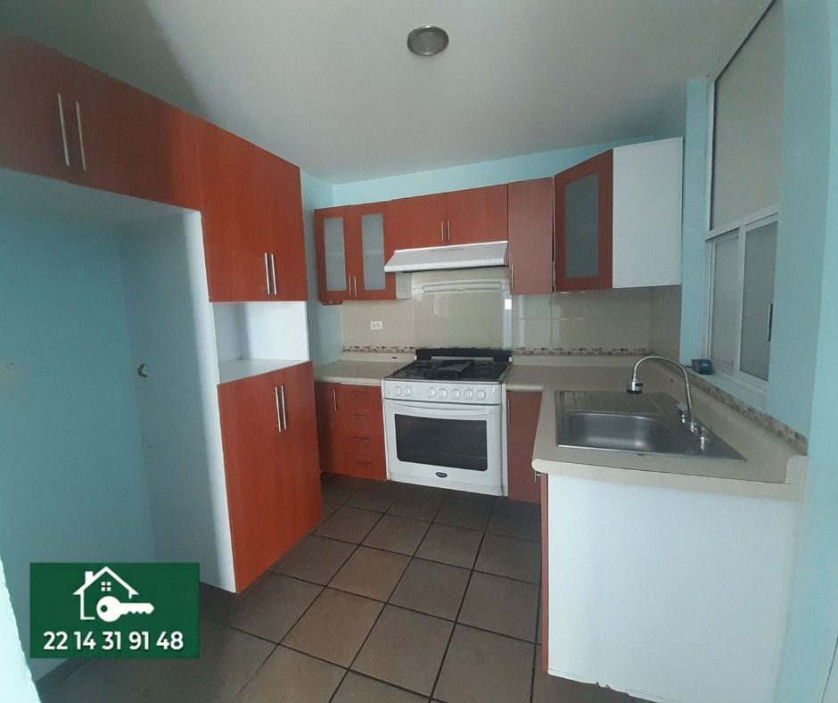 3 habitaciones 1.5 baños Casa 3