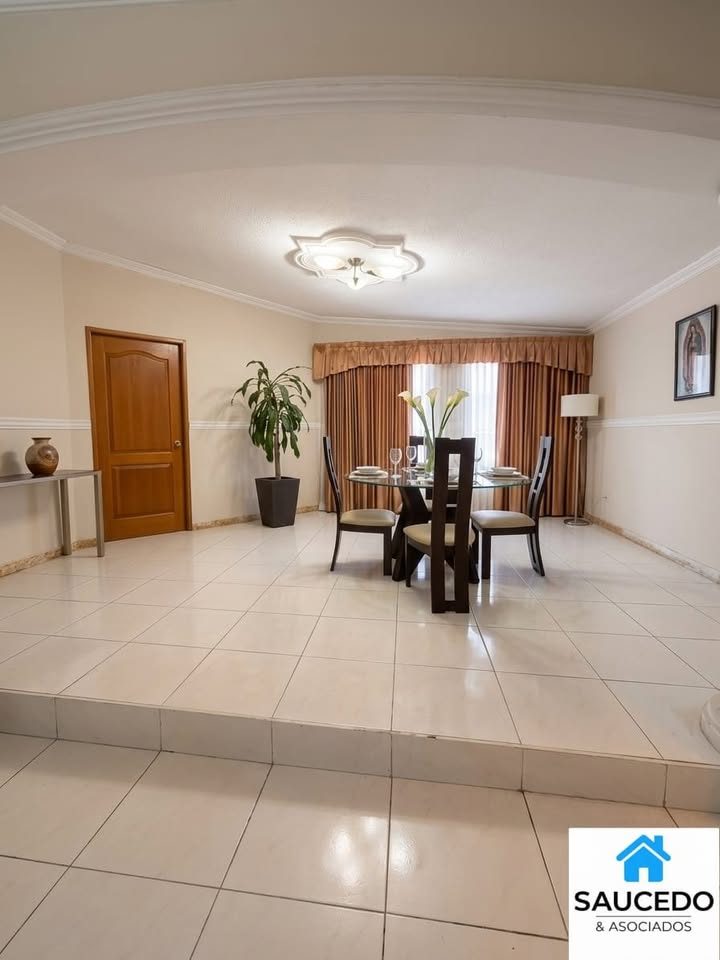 4 habitaciones 3 baños Casa 3