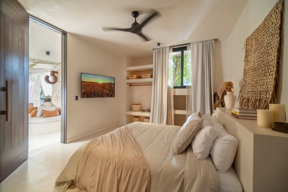 2 Beds 2 Baths House 3