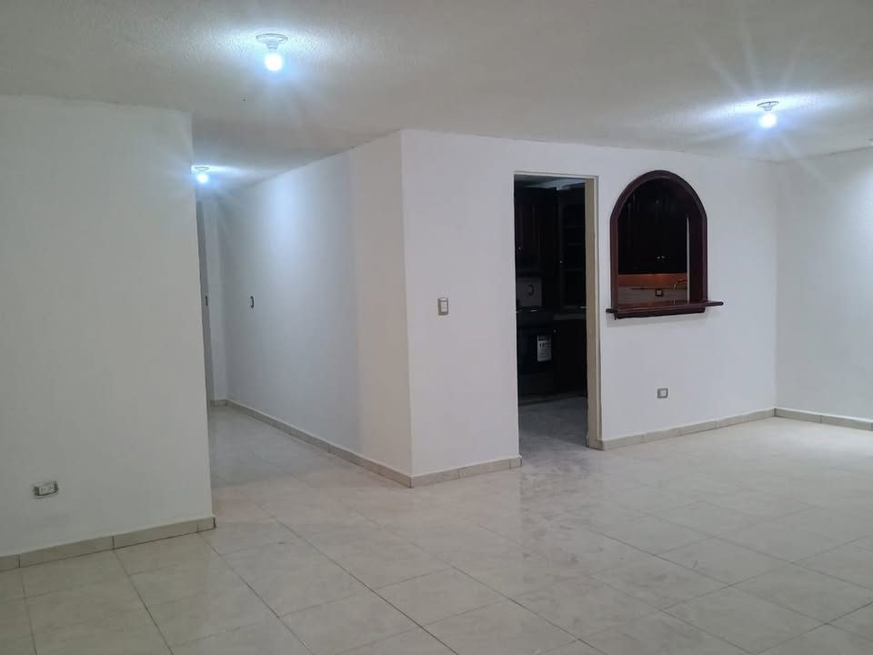 3 habitaciones 2.5 baños Casa 2
