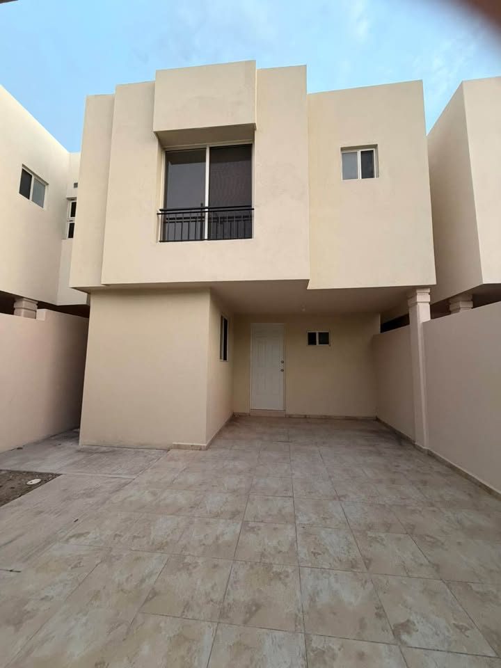 3 habitaciones 2,5 baños - Casa 2