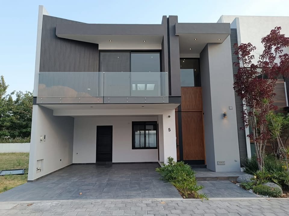 Casa en venta · 3 rec · 179 m² · Lomas de Angelópolis 2
