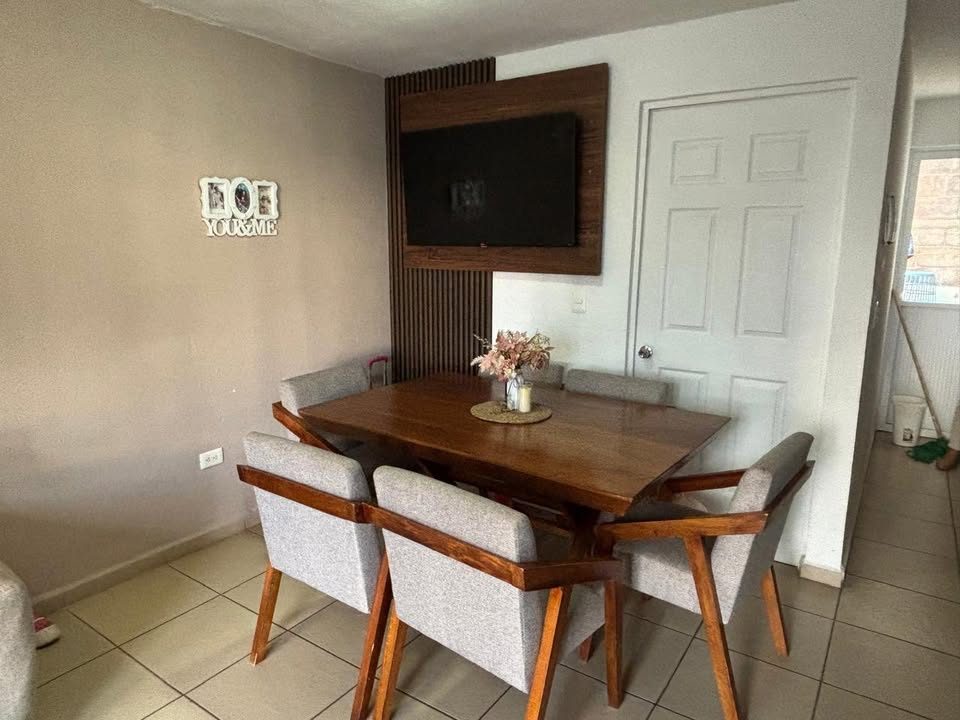 3 habitaciones 1.5 baños Casa 3