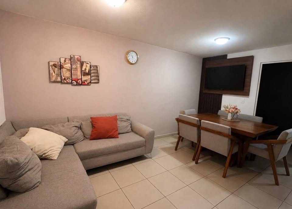 3 habitaciones 1.5 baños Casa 2