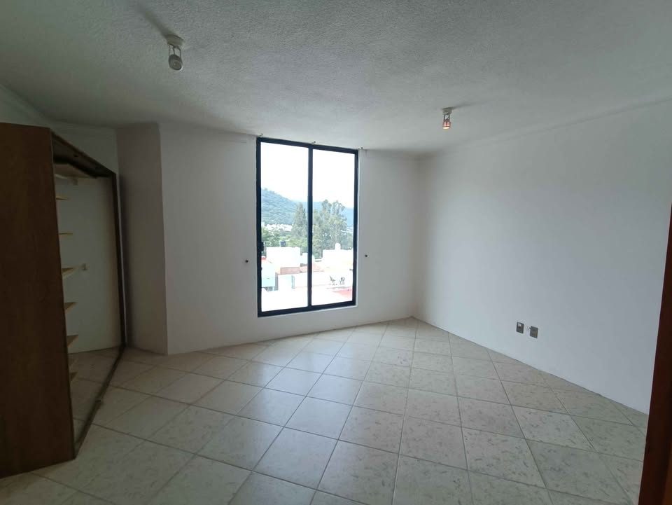 6 habitaciones 4 baños - Casa 3