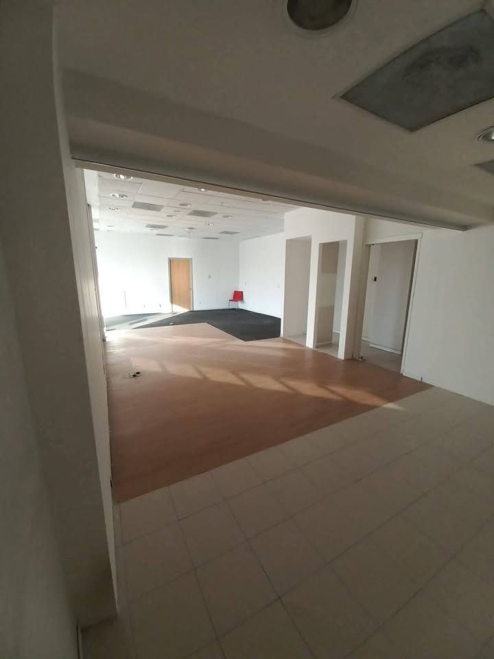 LOCAL EN RENTA
Plaza Oriente – Av. Ing. Eduardo Molina y Oriente 157, CDMX

 35 m² (frente de 4 m y 3