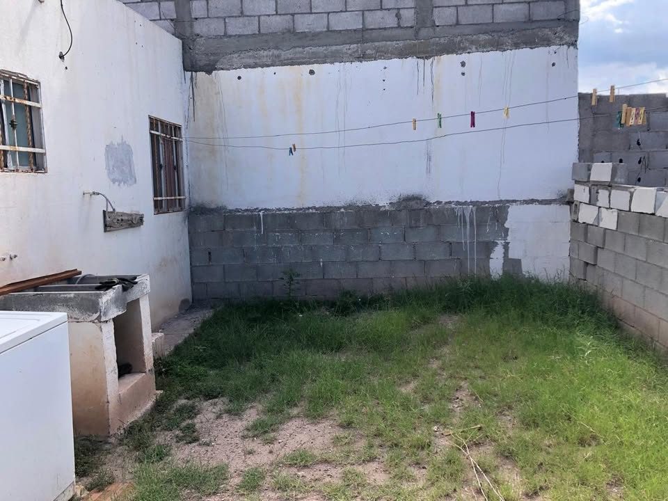 2 habitaciones 1 baño Casa 2