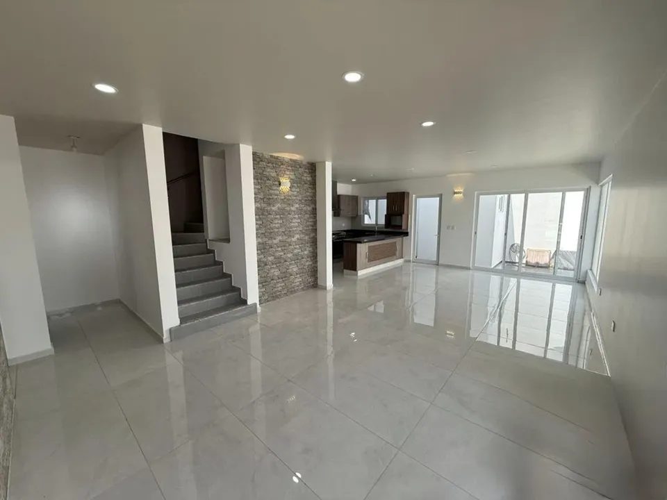 4 habitaciones 3.5 baños Casa 2