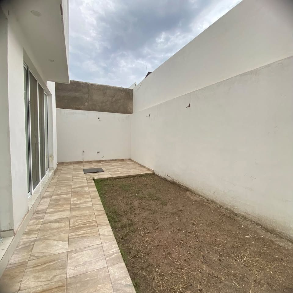 3 habitaciones 3.5 baños Casa 2