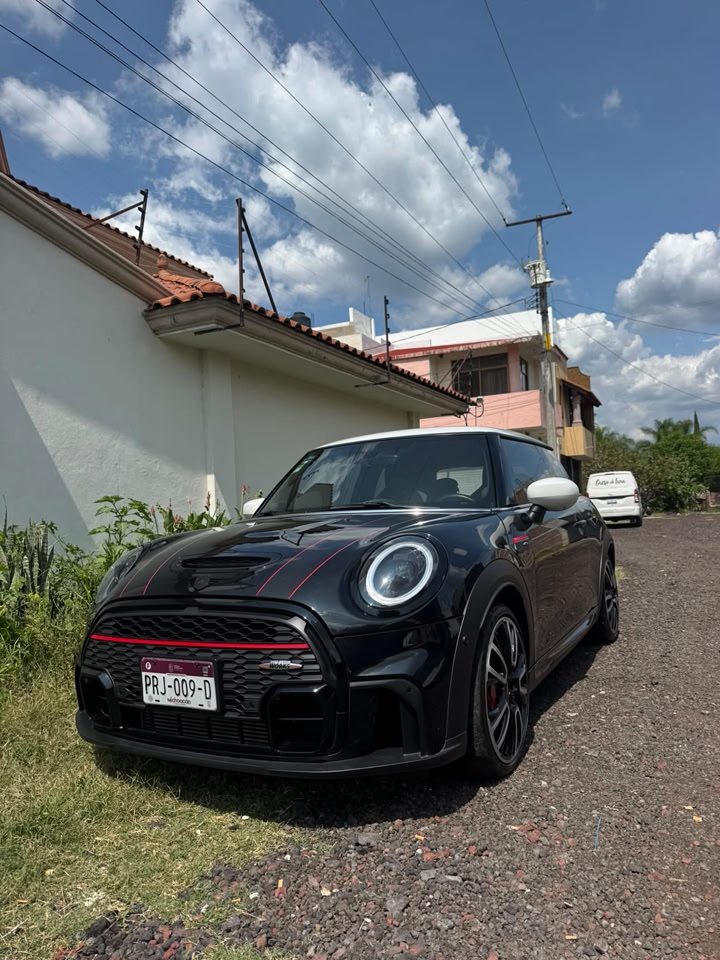 MINI JOHN COOPER WORKS ICONIC 2023 2