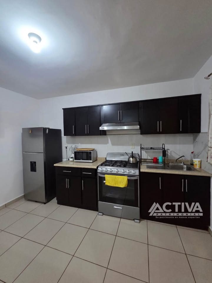 3 habitaciones 2,5 baños - Casa 2