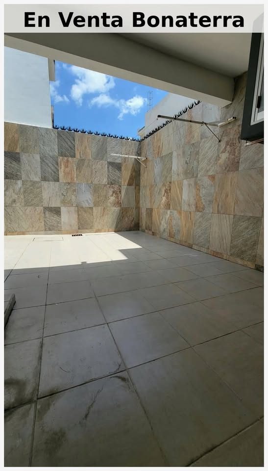 2 habitaciones 1.5 baños Casa 3