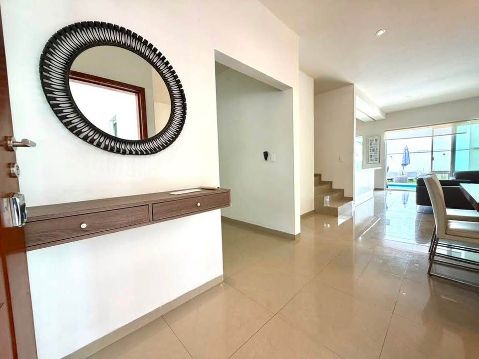 4 Beds 4 Baths - Townhouse 3