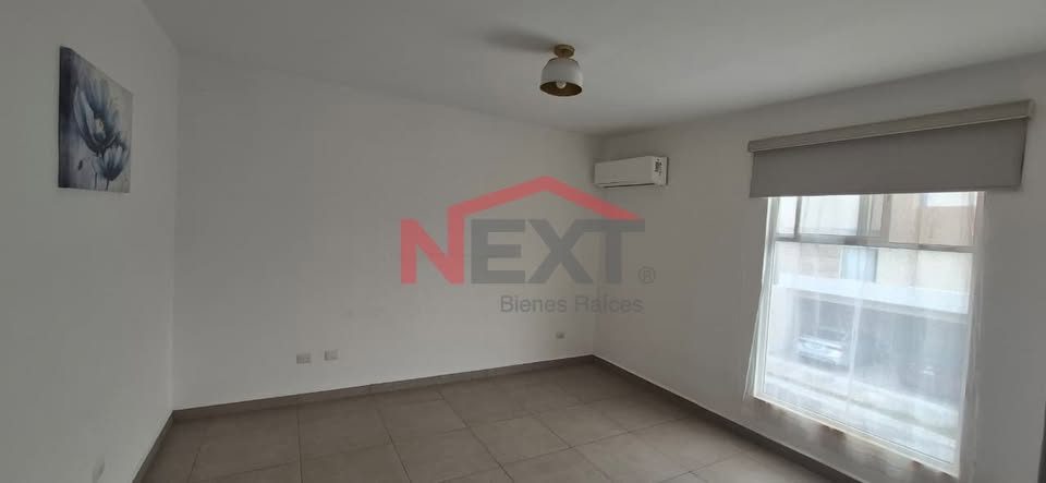 3 habitaciones 2.5 baños Casa 3