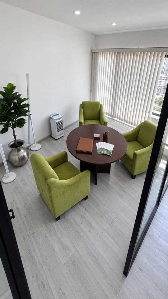 OFICINA PARA 8 PERSONAS CON PRIVADO🏢 3