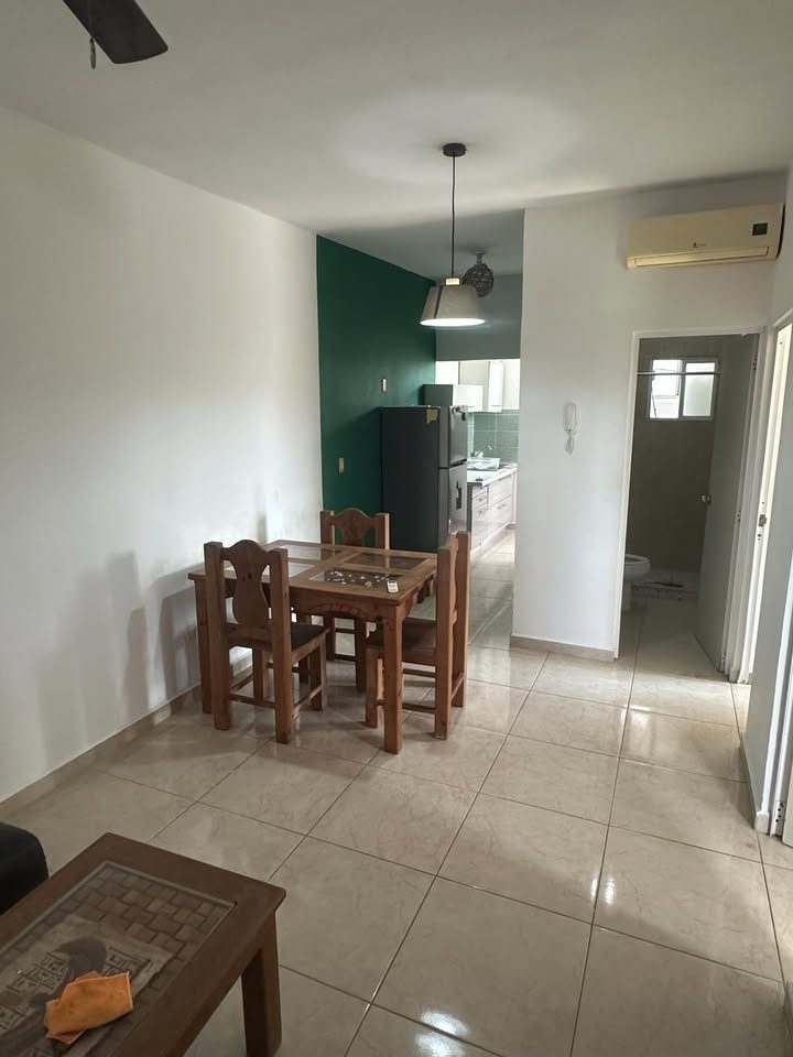 Appartement de 2 chambres et 1 salle de bain 2