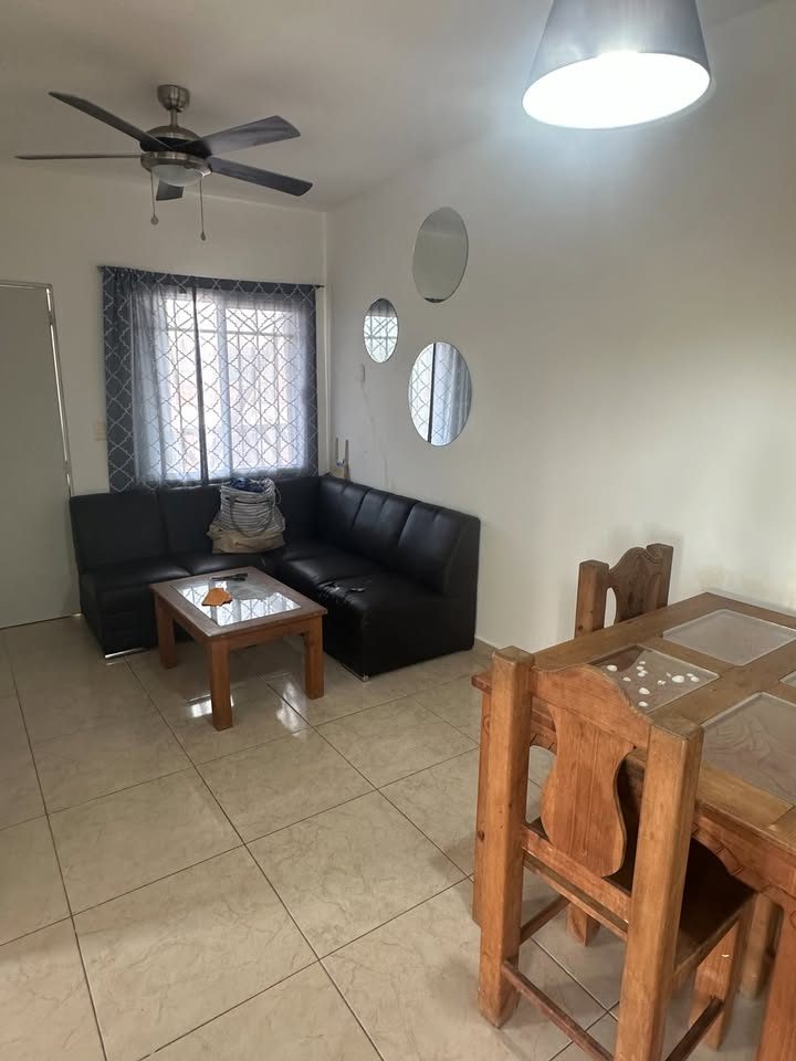 Appartement de 2 chambres et 1 salle de bain 3