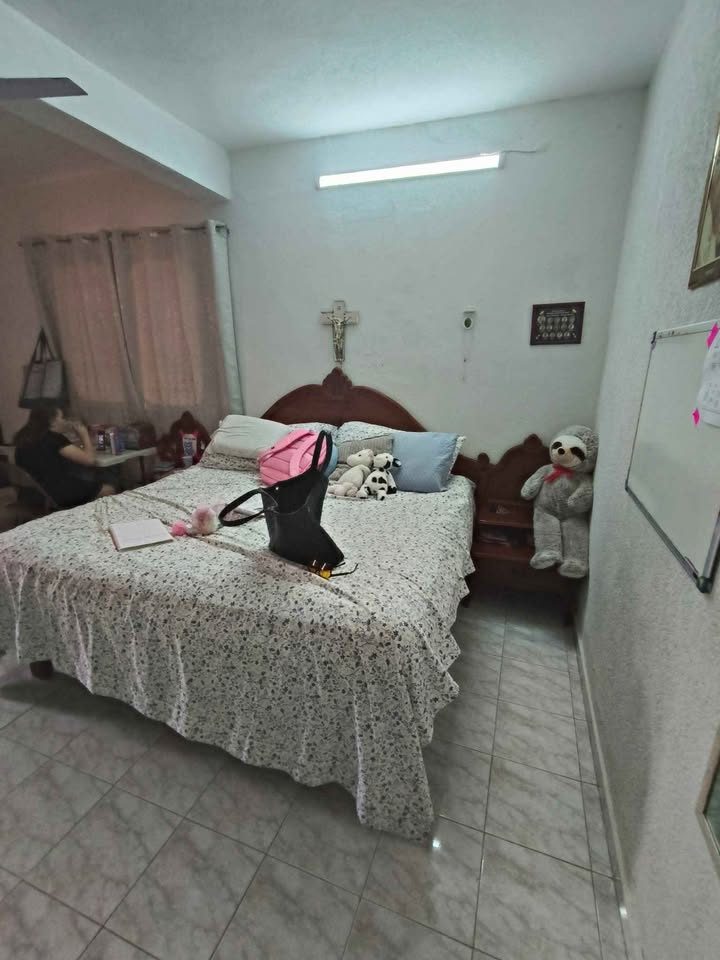 6 habitaciones 3 baños - Casa 2