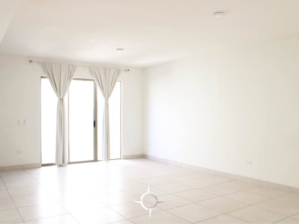 SE RENTA CASA EN CORSICA RESIDENCIAL 2