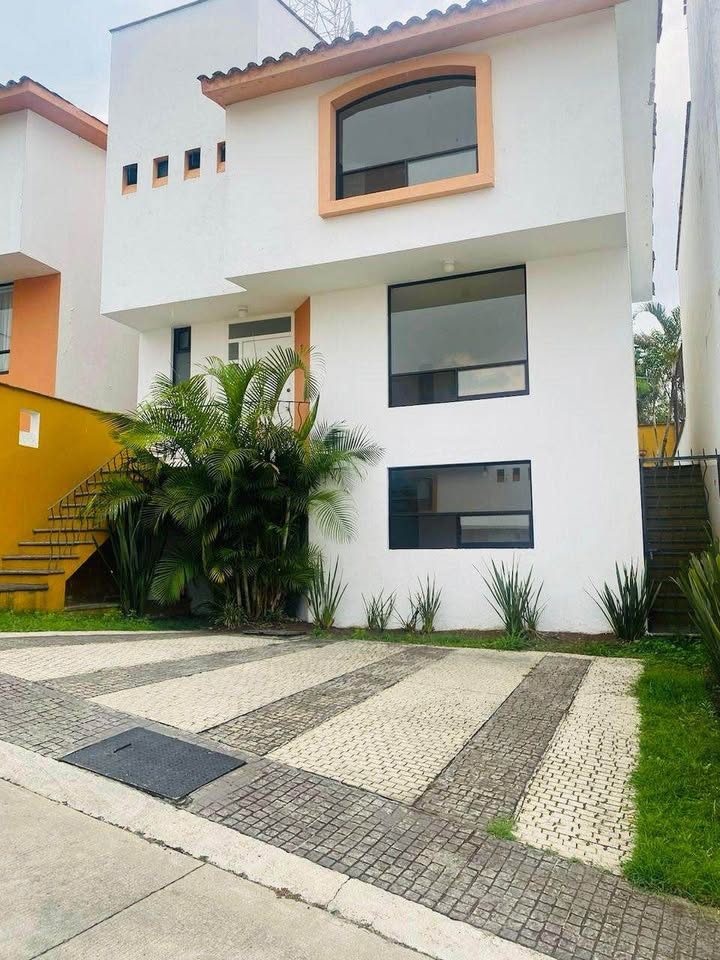 Casa en venta · 3 rec · Xalapa 2