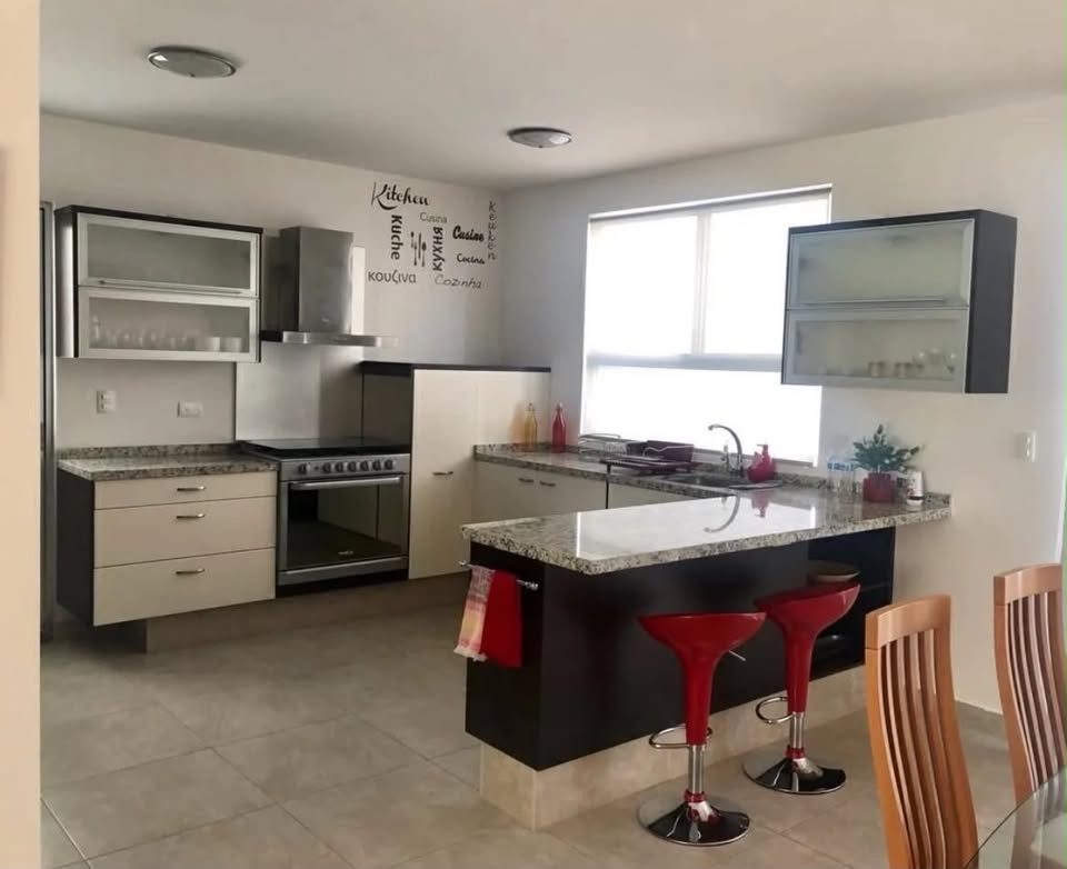 3 habitaciones 2.5 baños Casa 3