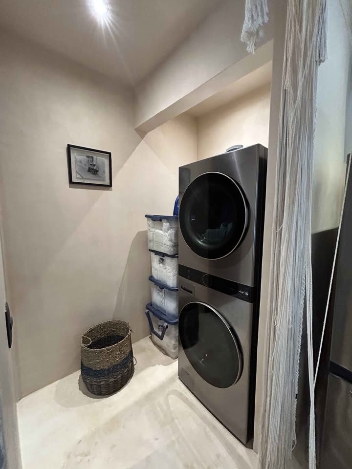 5 Beds 6 Baths - House 3
