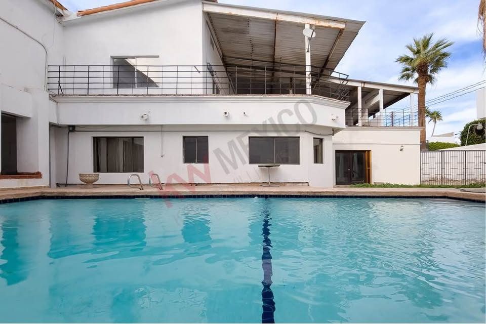 6 habitaciones 5,5 baños - Casa 3