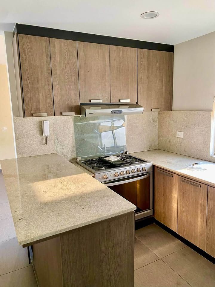 3 Beds 2 Baths - Apartment 3
